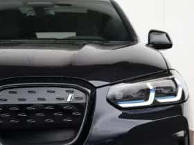 BMW iX3 (2022) thumbnail 3