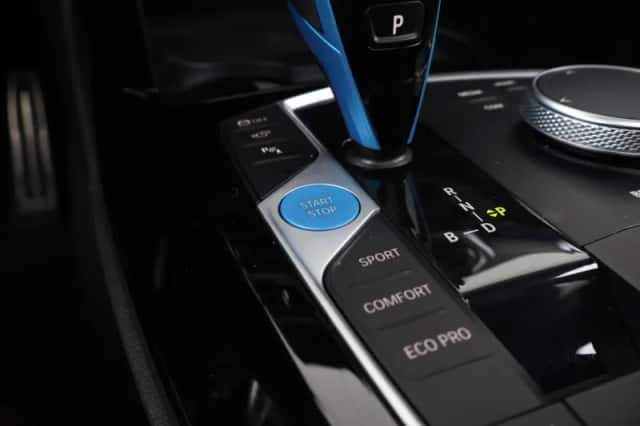 BMW iX3 (2022) thumbnail 26