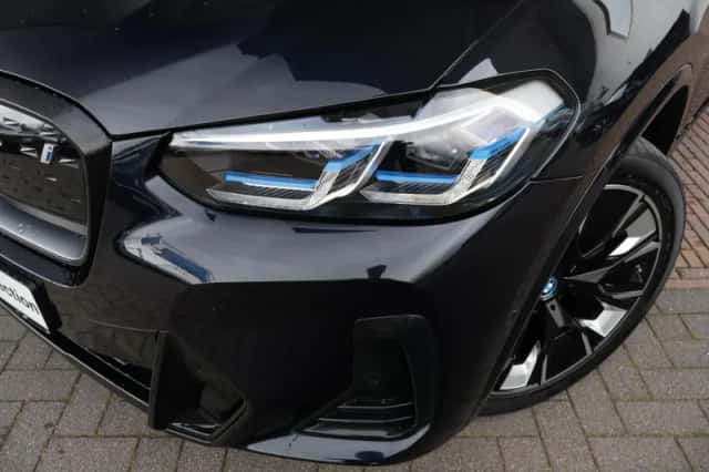 BMW iX3 (2022) thumbnail 60
