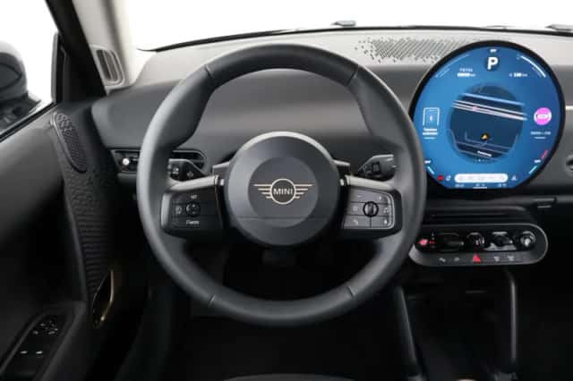 MINI Cooper (2025) thumbnail 16