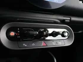 MINI Cooper (2025) thumbnail 20