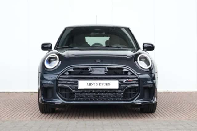 MINI Cooper (2026) thumbnail 2