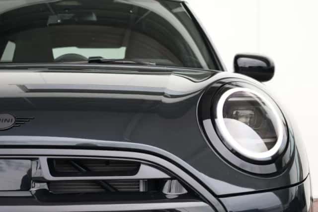 MINI Cooper (2026) thumbnail 3