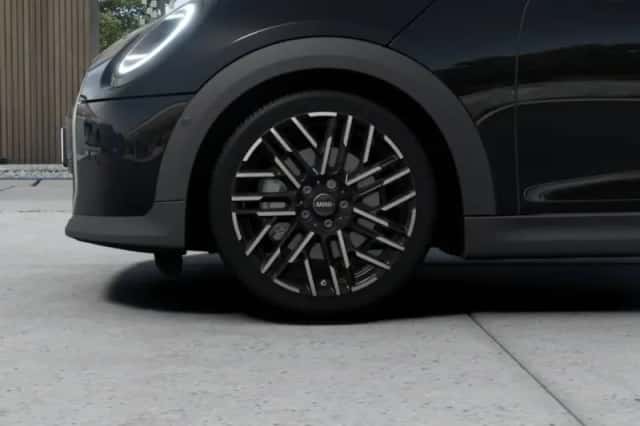 MINI Cabrio (2026) thumbnail 3