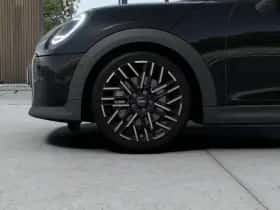 MINI Cabrio (2026) thumbnail 3