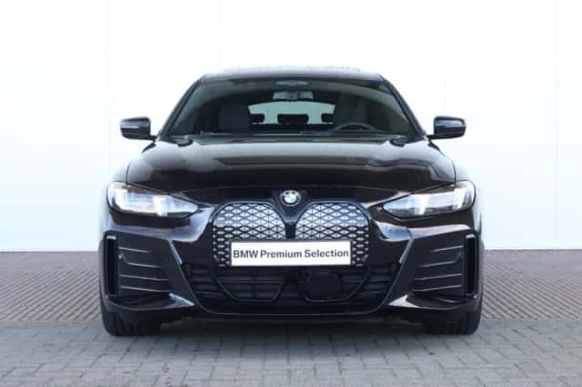 BMW i4 (2026) thumbnail 2