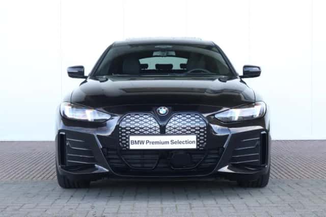 BMW i4 (2026) thumbnail 2