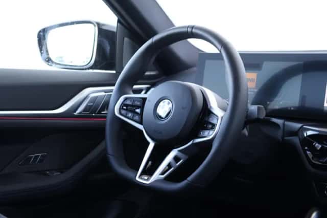 BMW i4 (2026) thumbnail 11