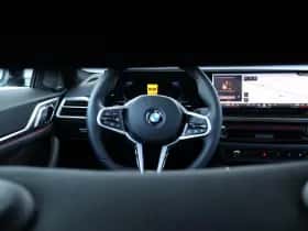 BMW i4 (2026) thumbnail 14