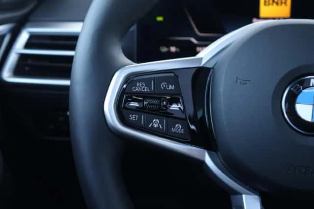 BMW i4 (2026) thumbnail 18