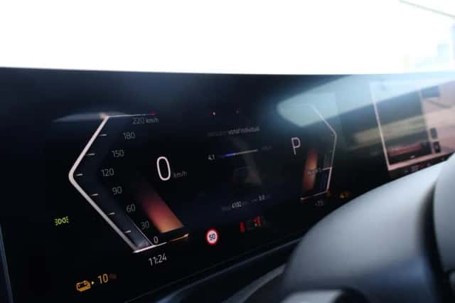 BMW i4 (2026) thumbnail 22