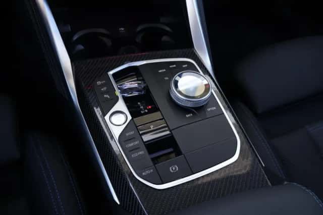 BMW i4 (2026) thumbnail 24