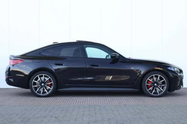 BMW i4 (2026) thumbnail 5
