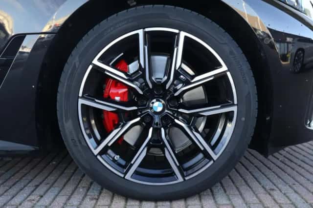 BMW i4 (2026) thumbnail 6