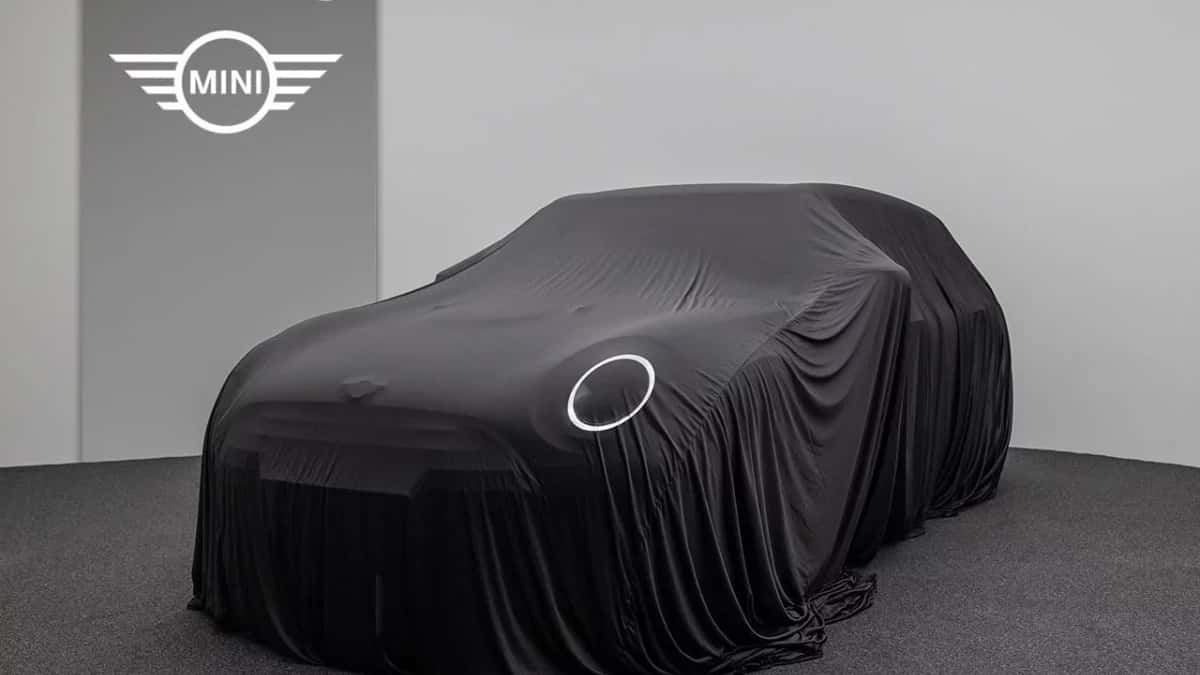 MINI Cabrio (2022) — foto 1
