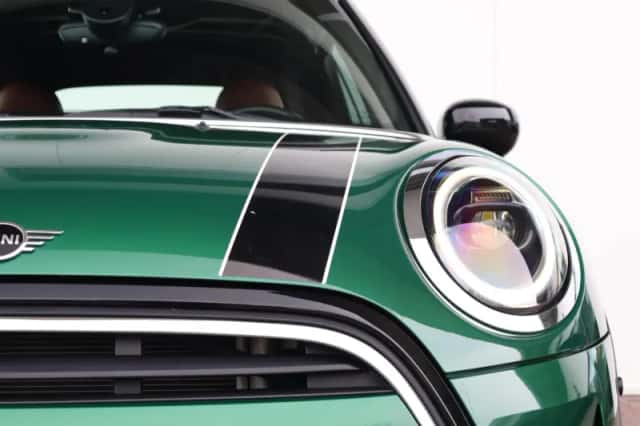 MINI Cabrio (2022) thumbnail 3