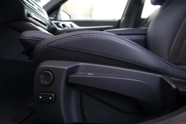 BMW i4 (2023) thumbnail 20