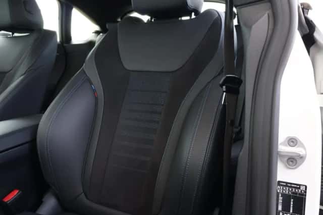 BMW i4 (2023) thumbnail 39