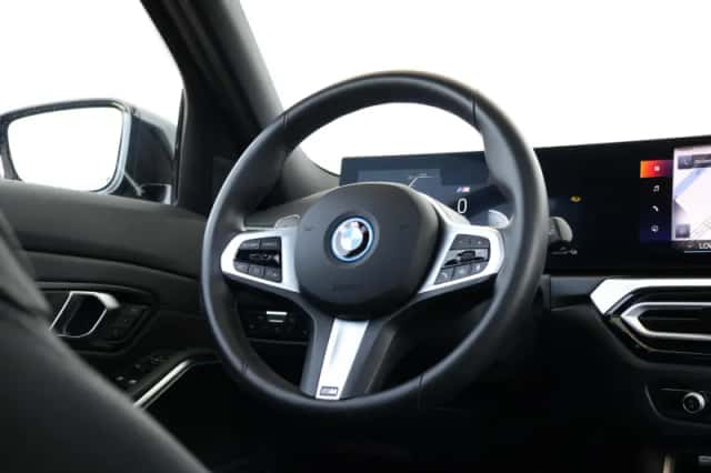 BMW 3-Serie (2024) thumbnail 13