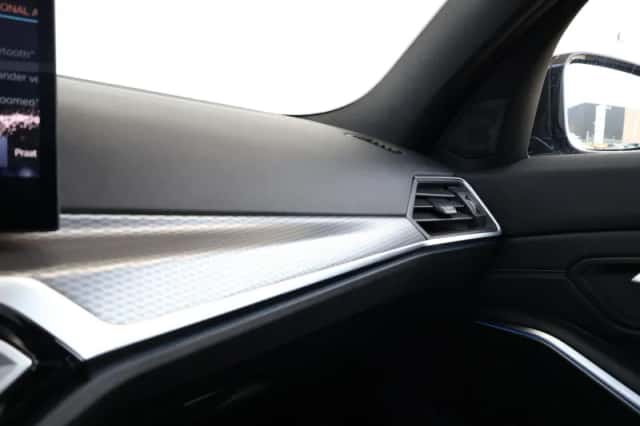 BMW 3-Serie (2024) thumbnail 36