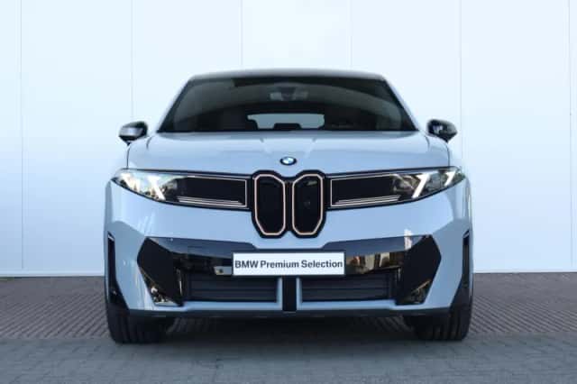 BMW iX3 (2026) thumbnail 2