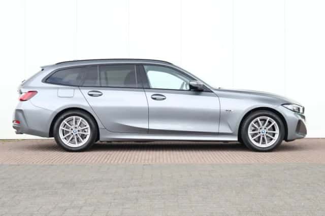 BMW 3-Serie (2023) thumbnail 5