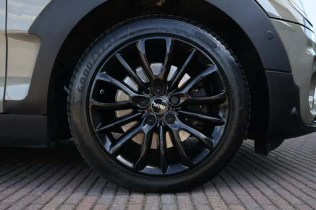 MINI Clubman (2018) thumbnail 6
