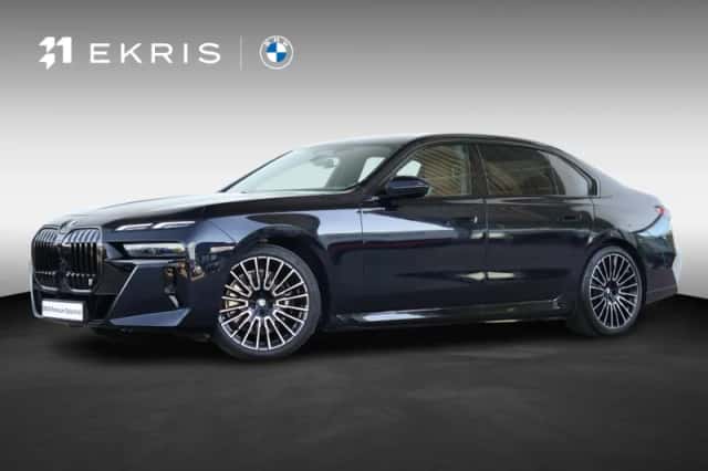 BMW i7 (2026) thumbnail 1