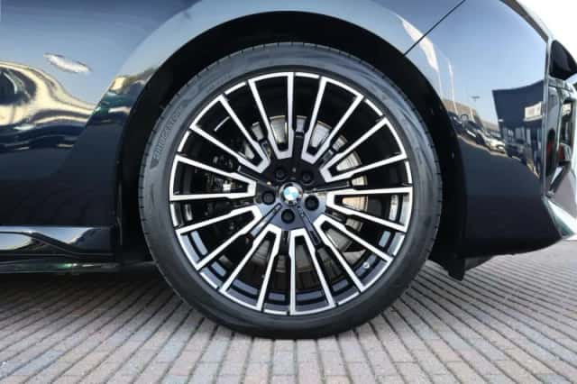 BMW i7 (2026) thumbnail 6