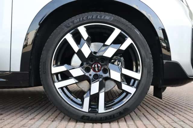 MINI Countryman (2024) thumbnail 6