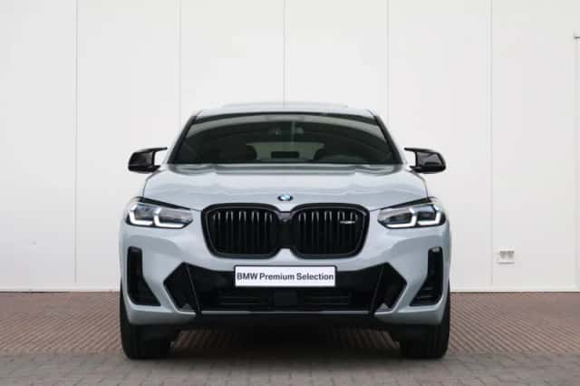 BMW X4 (2021) thumbnail 3