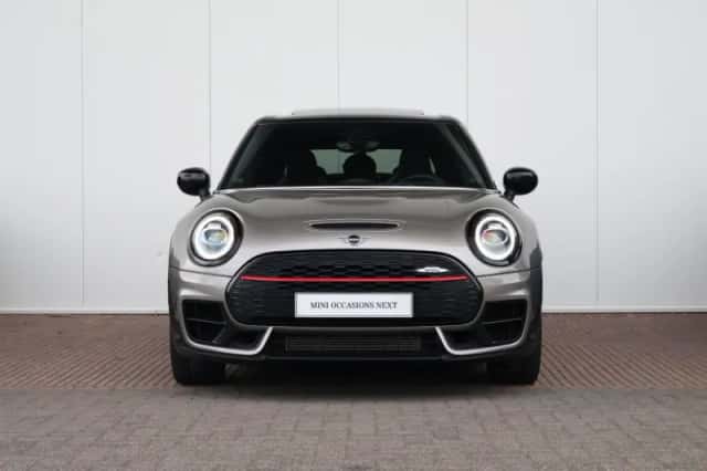 MINI Clubman (2019) thumbnail 3