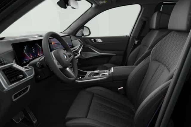 BMW X7 (2026) thumbnail 4