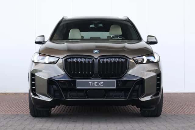 BMW X5 (2026) thumbnail 2
