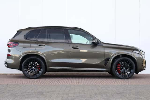 BMW X5 (2026) thumbnail 5