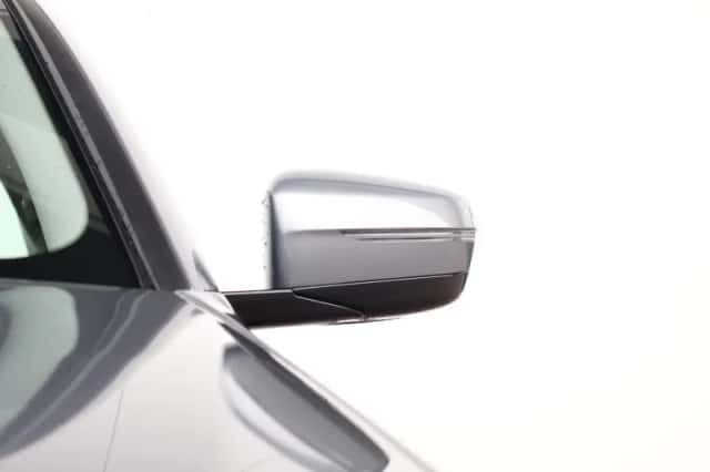 BMW 3-Serie (2024) thumbnail 1