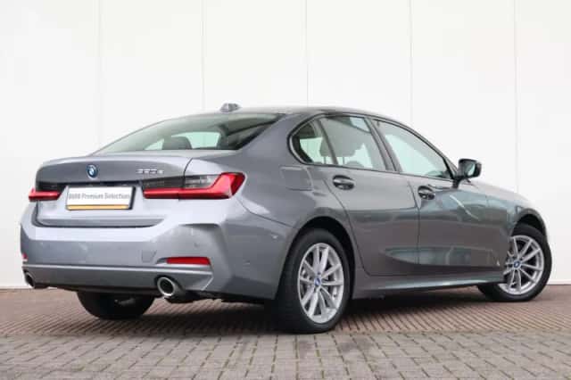 BMW 3-Serie (2024) thumbnail 4
