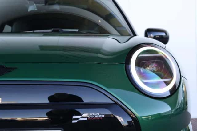 MINI Mini Electric (2026) thumbnail 3