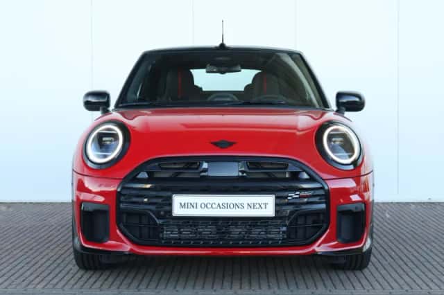MINI Cabrio (2026) thumbnail 2
