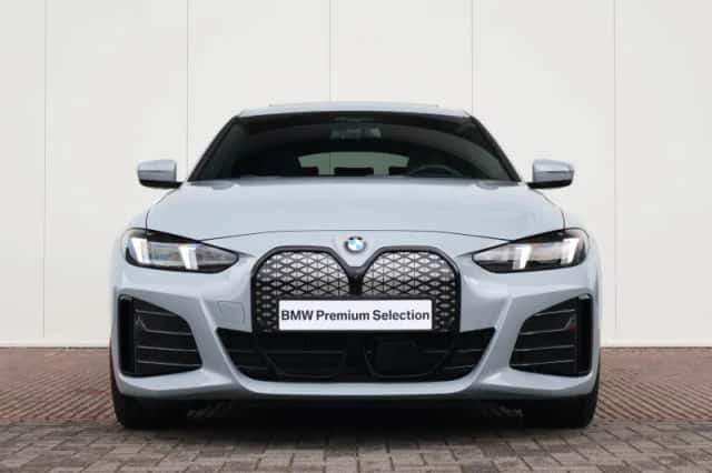 BMW i4 (2026) thumbnail 2