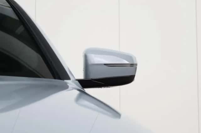 BMW i4 (2026) thumbnail 4