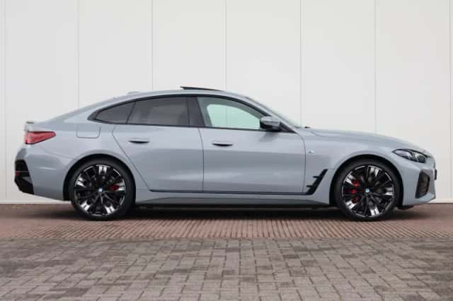 BMW i4 (2026) thumbnail 5