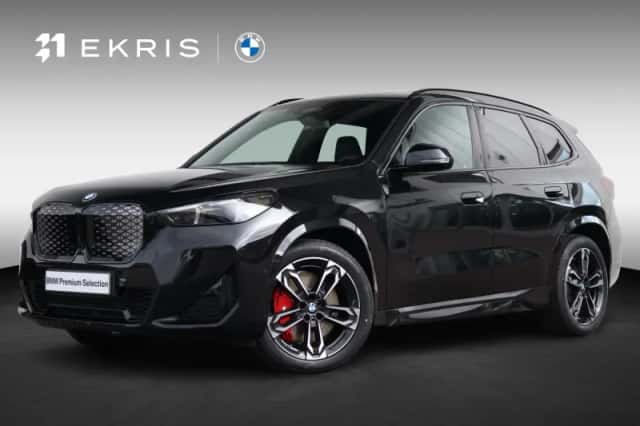 BMW iX1 (2026) thumbnail 1