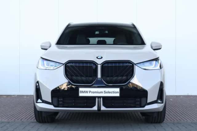 BMW X3 (2026) thumbnail 2