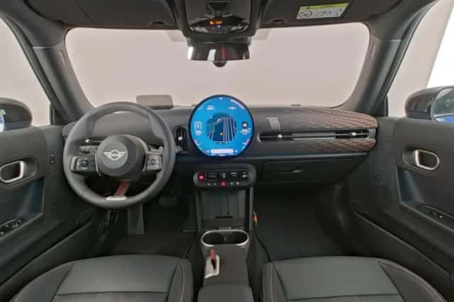 MINI Cooper (2025) thumbnail 4