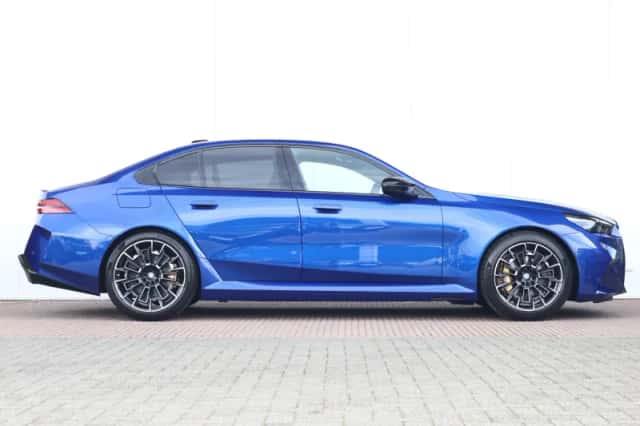 BMW M5 (2026) thumbnail 5