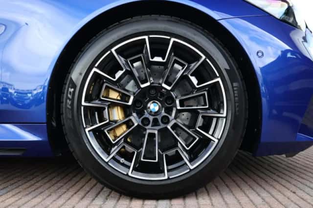 BMW M5 (2026) thumbnail 6