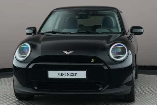 MINI Mini Electric (2025) thumbnail 2