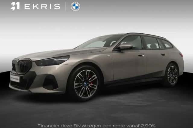 BMW i5 (2025) thumbnail 1