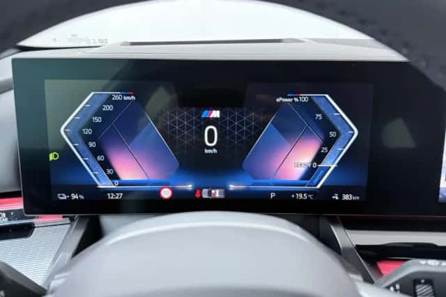 BMW i5 (2025) thumbnail 3